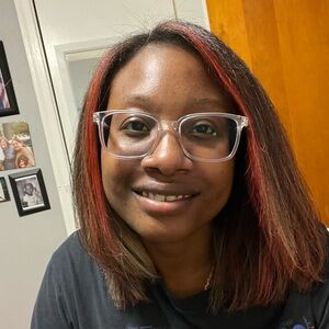 Meet your Posher, Daniela